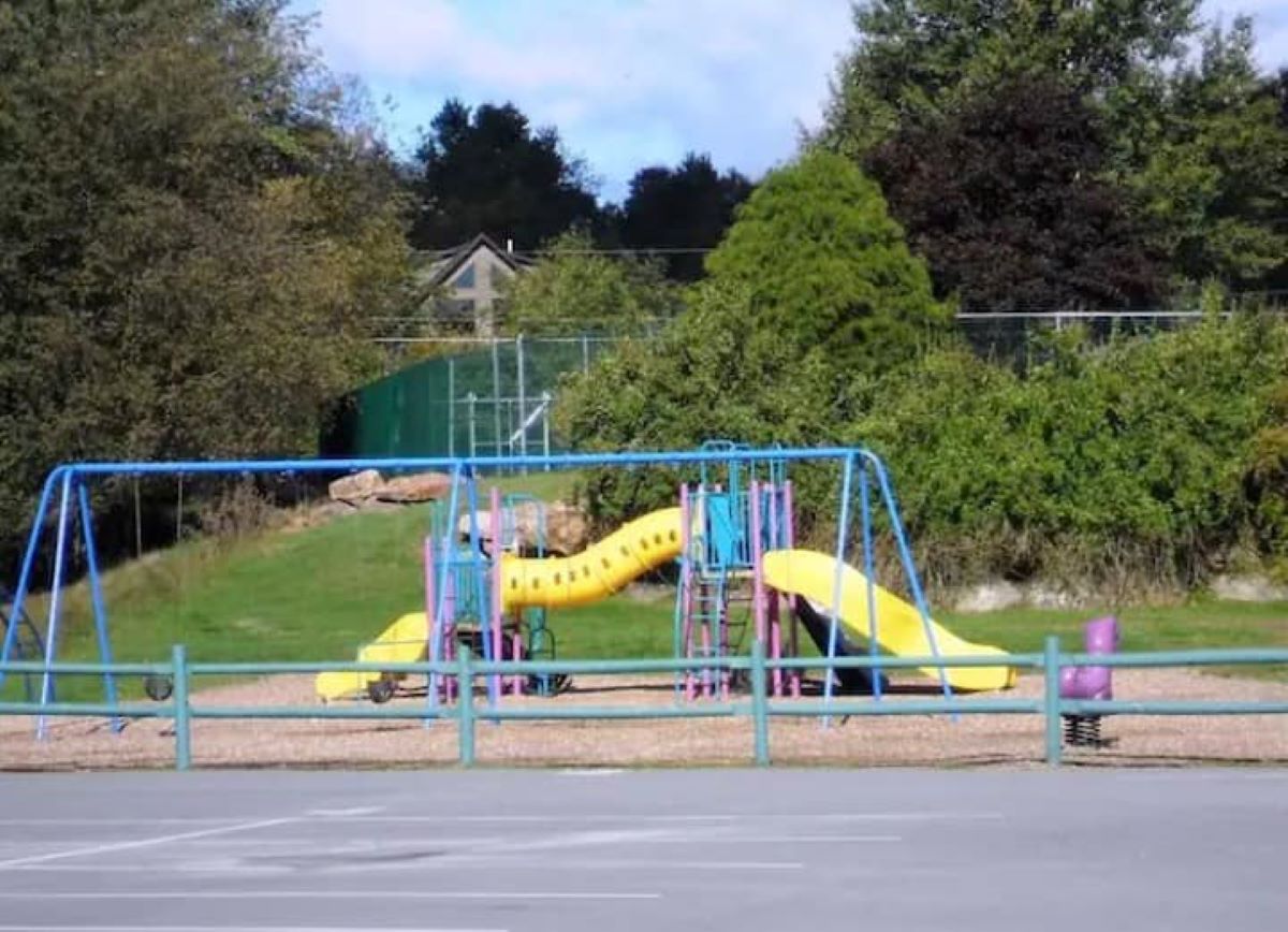 Private PLAY AREA Only 0.5 mile from house