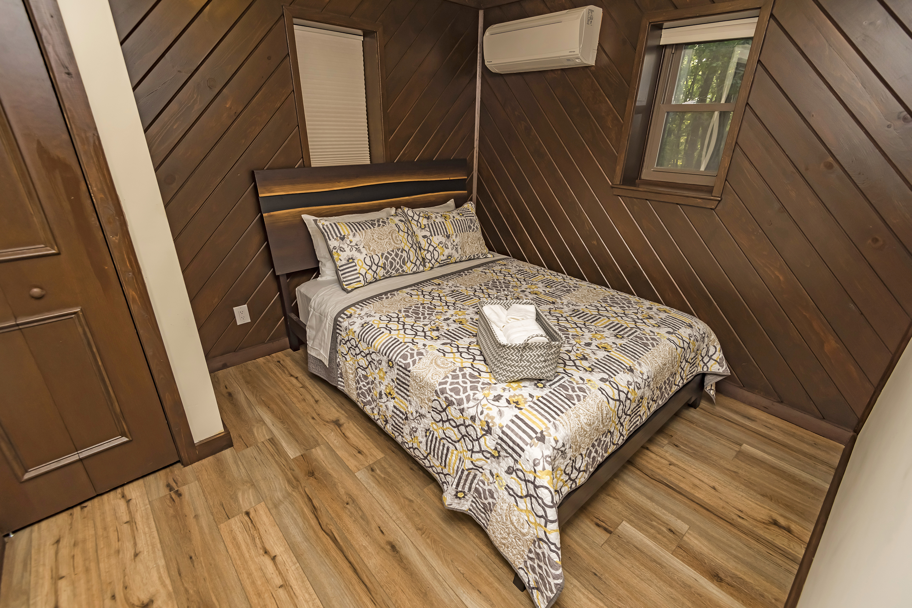 The Woodland Luxe Lodge - Image 14